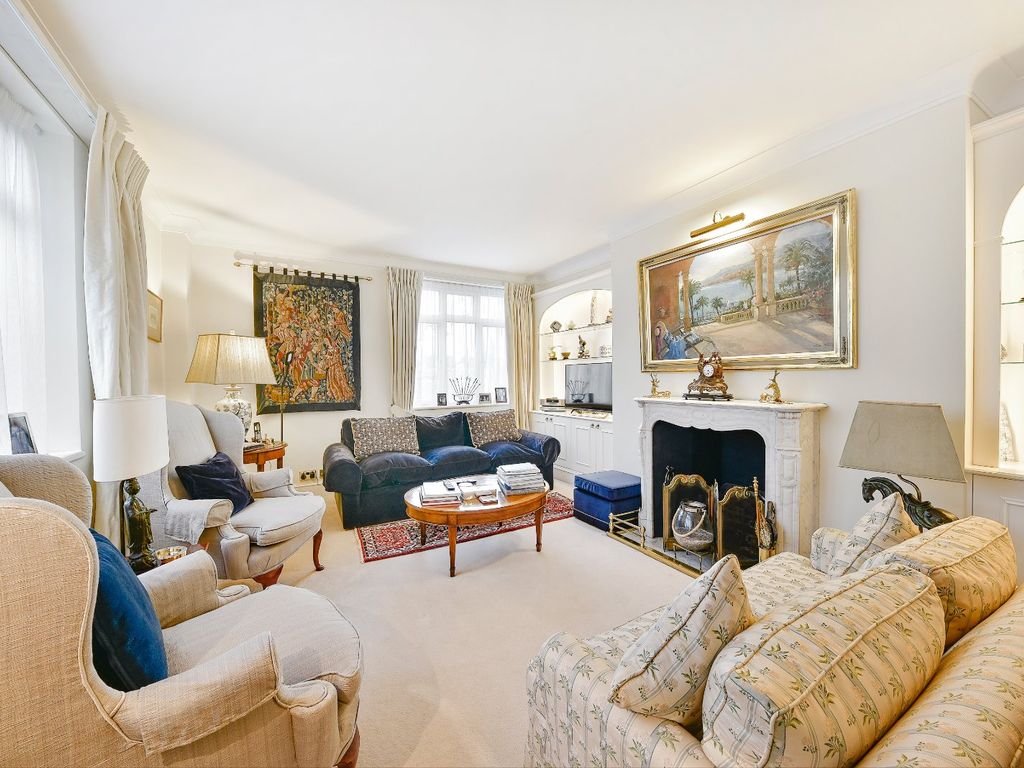 3 bed flat for sale in Melton Court, South Kensington, London SW7, £2,150,000