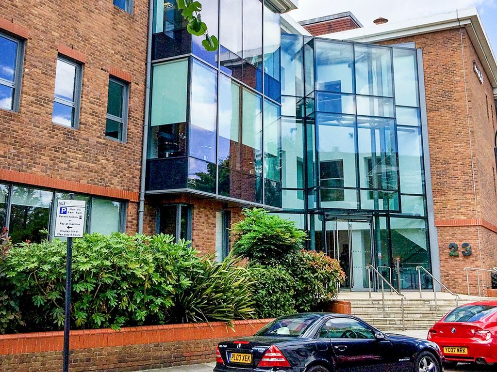 Office to let in Eyot Gardens House, 23 Eyot Gardens, Hammersmith W6, £86,498 pa