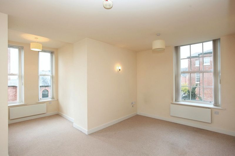 2 bed flat to rent in The Chestnuts, Cross Houses, Shrewsbury SY5, £795 pcm