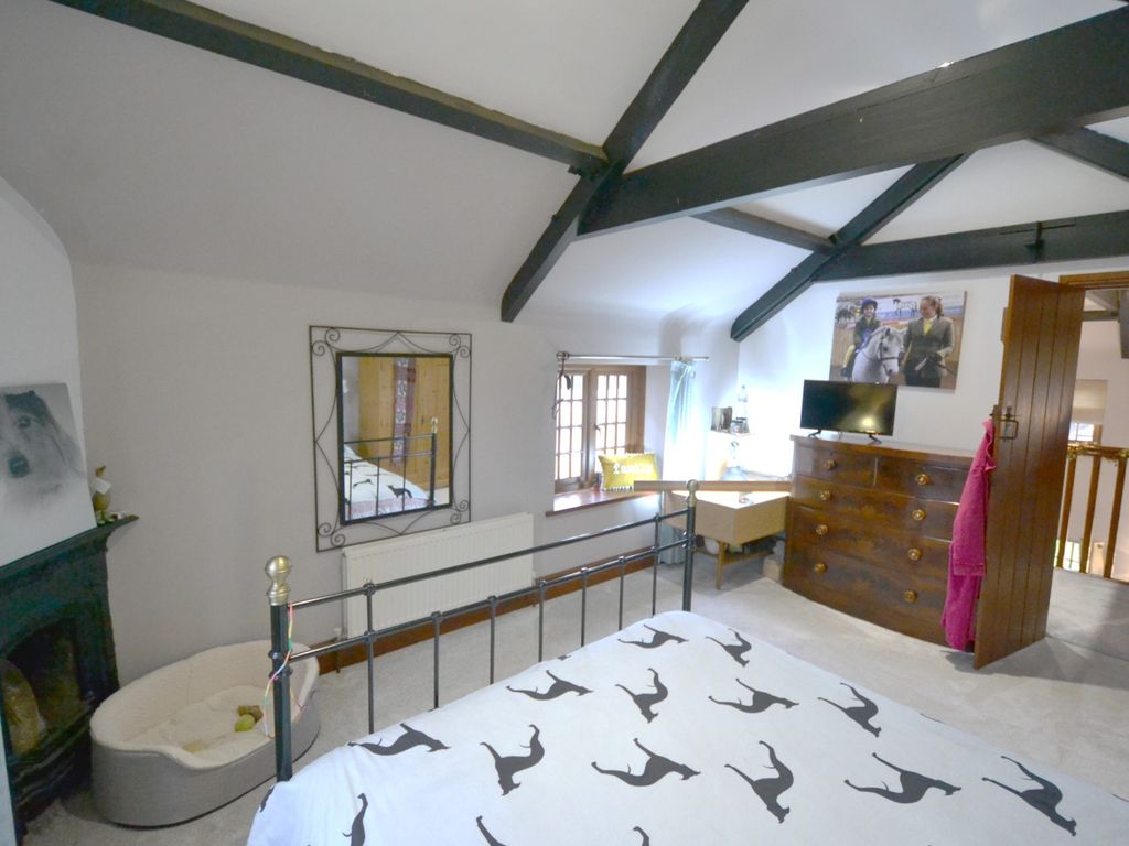 3 bed detached house for sale in Farm Road, Cefn Cribwr, Bridgend CF32, £695,000