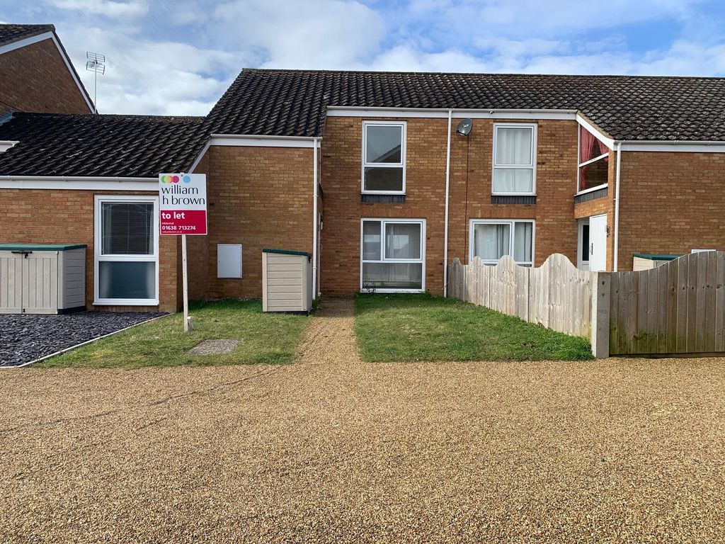 2 bed property to rent in Chestnut Way, RAF Lakenheath, Brandon IP27, £1,100 pcm