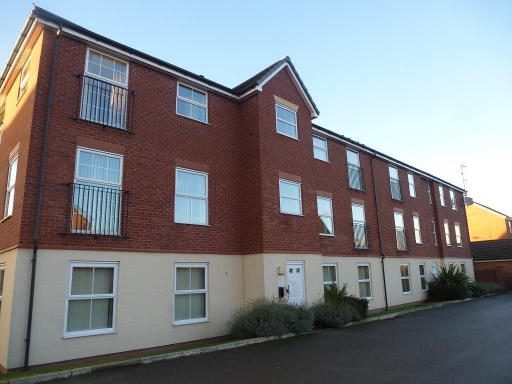 2 bed flat to rent in Naylor Road, Ellesmere Port CH66, £695 pcm