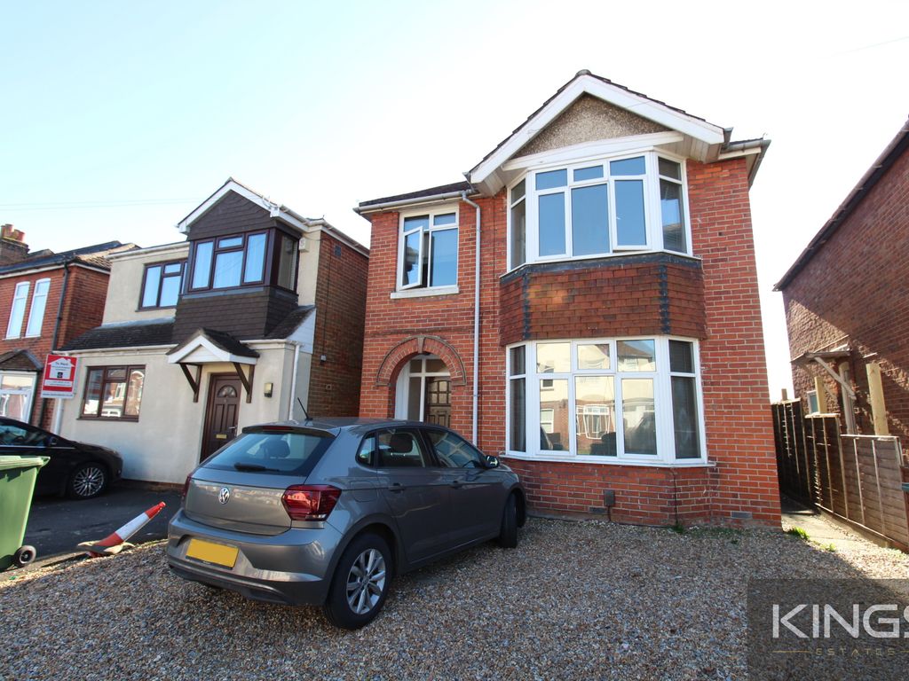 6 bed detached house to rent in Langhorn Road, Southampton SO16, £2,600 pcm