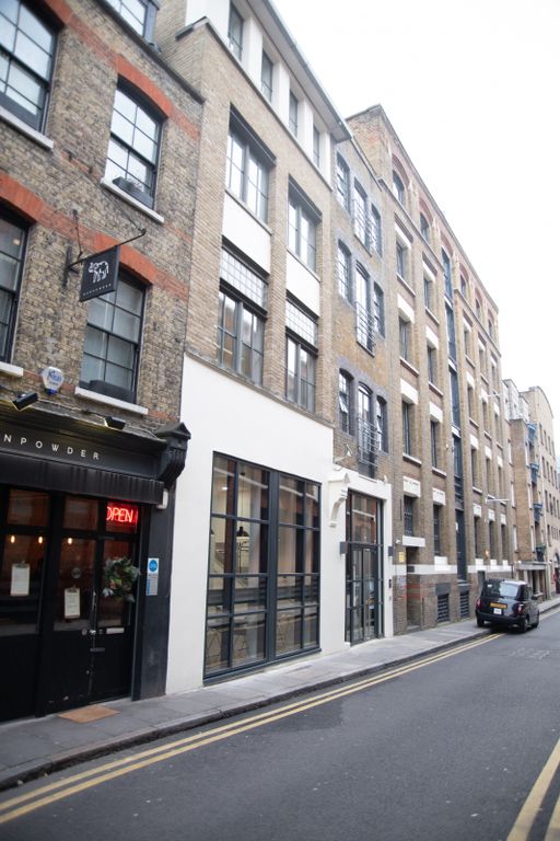 Office to let in Whites Row, London E1, £5,400 pa