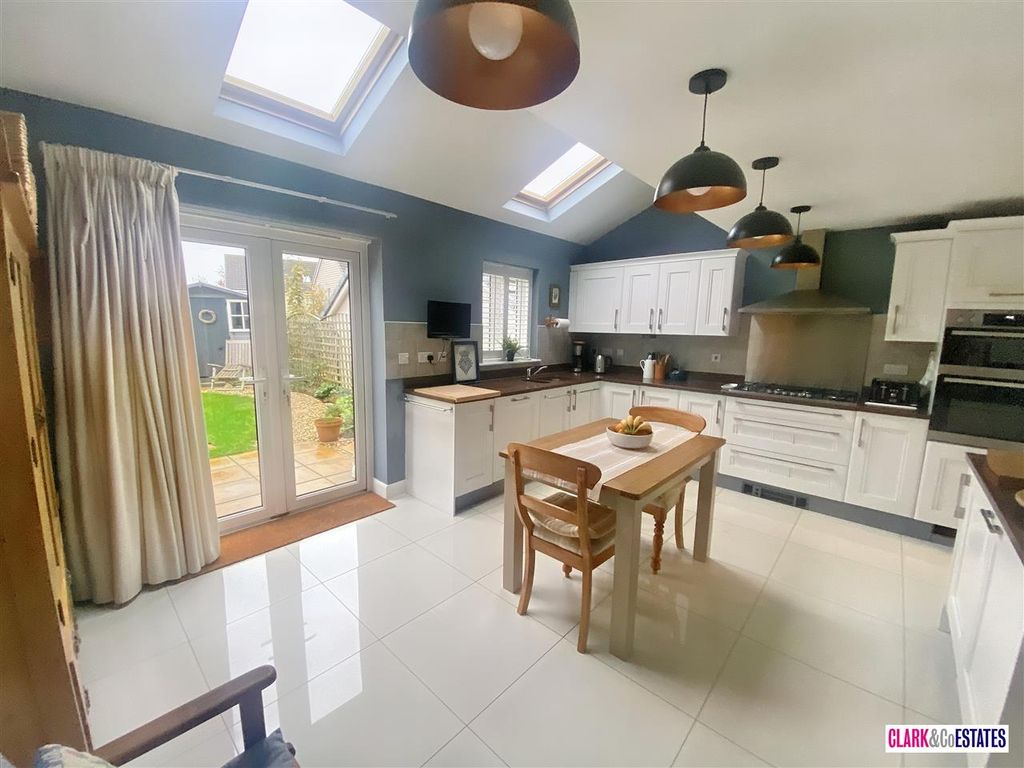 5 bed detached house for sale in Newcourt Way, Exeter EX2, £650,000