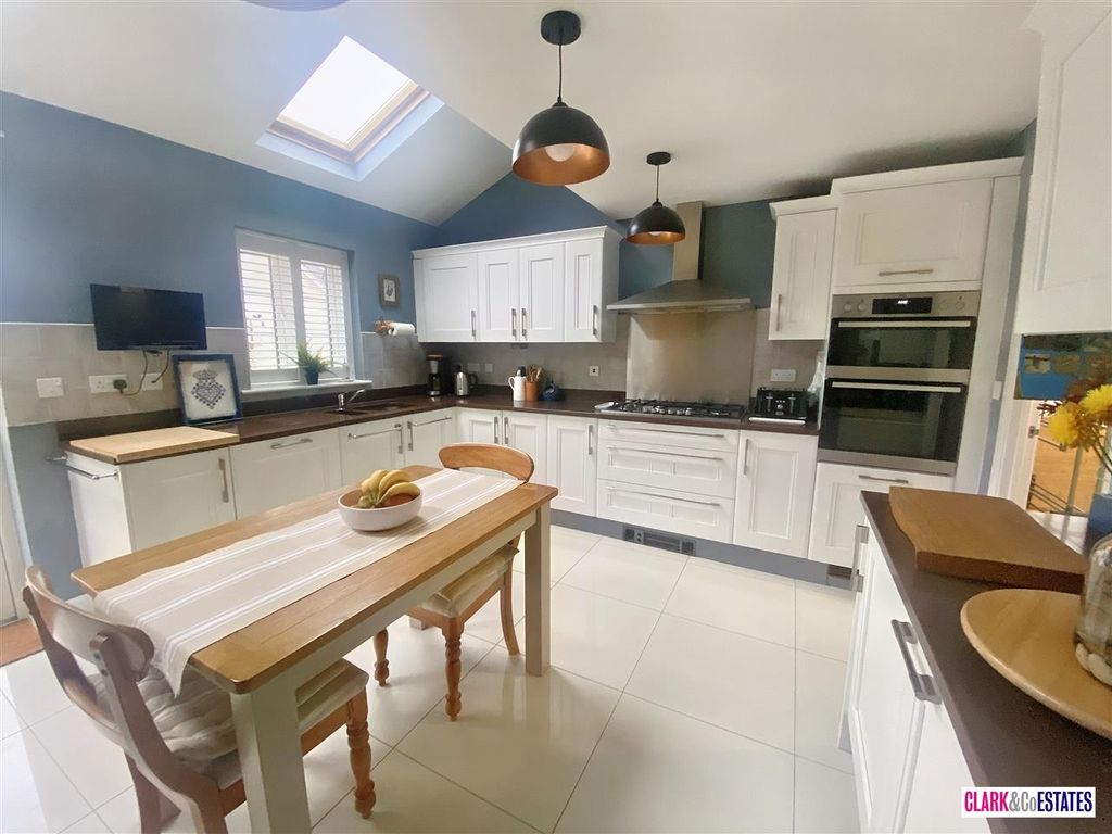 5 bed detached house for sale in Newcourt Way, Exeter EX2, £650,000