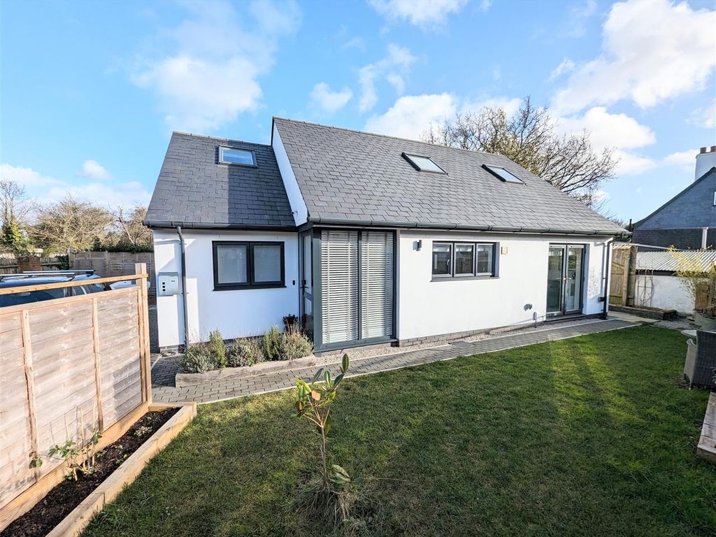 3 bed detached house for sale in Orchard Lodge, 2B Newcourt Road, Topsham EX3, £775,000