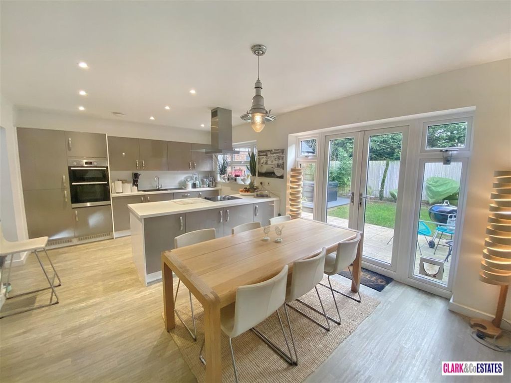 4 bed detached house for sale in Bosun Close, Seabrook Orchards, Exeter EX2, £725,000