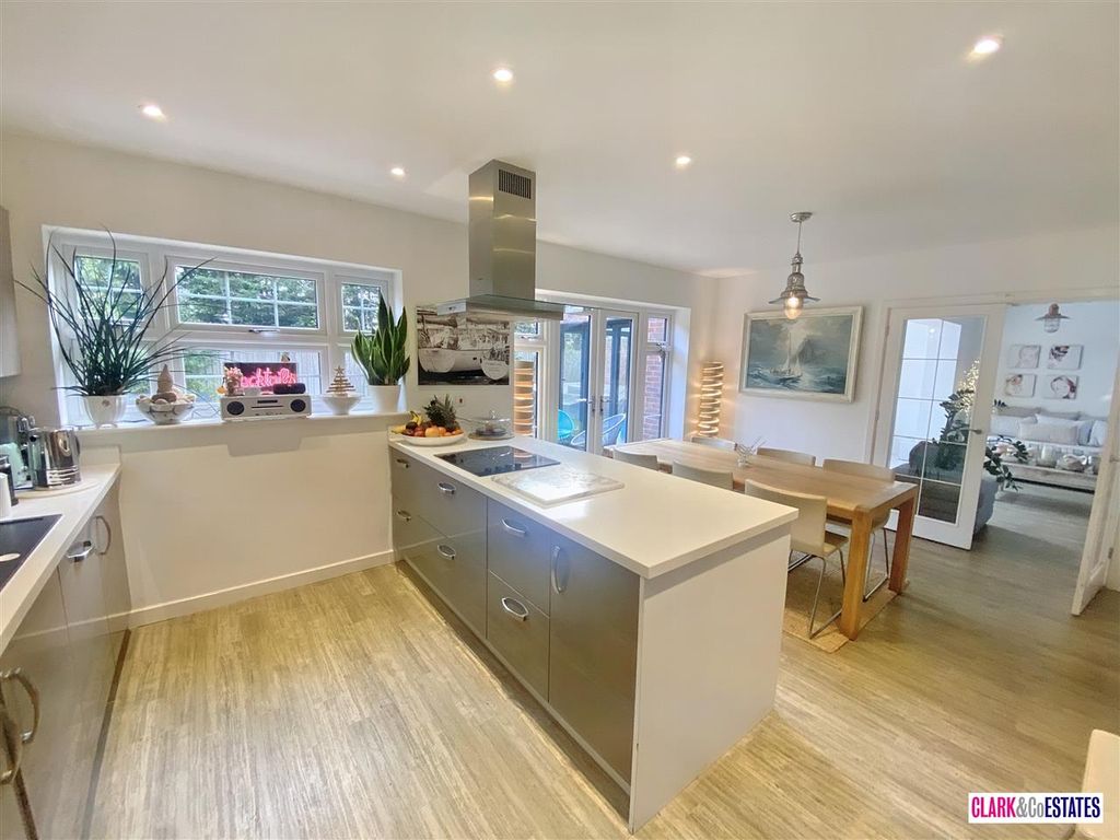 4 bed detached house for sale in Bosun Close, Seabrook Orchards, Exeter EX2, £725,000