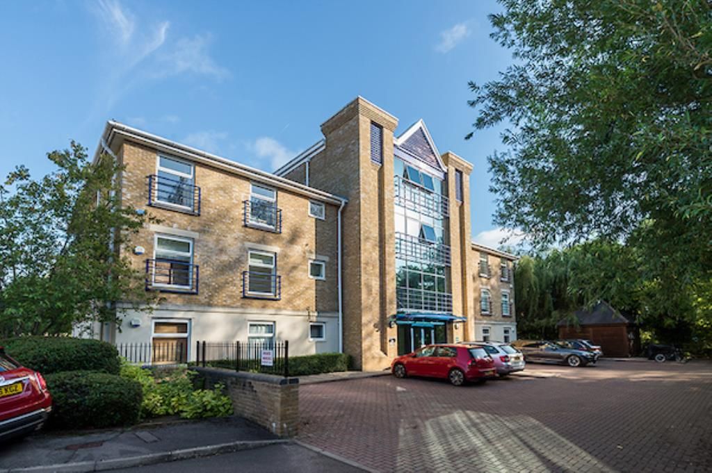 2 bed flat to rent in Frenchay Road, Oxford OX2, £1,700 pcm