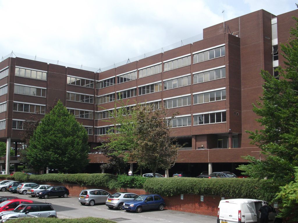 Office to let in 4th Floor Northern Cross, Northern Cross 4th Floor, Basing View, Basingstoke RG21, Non quoting