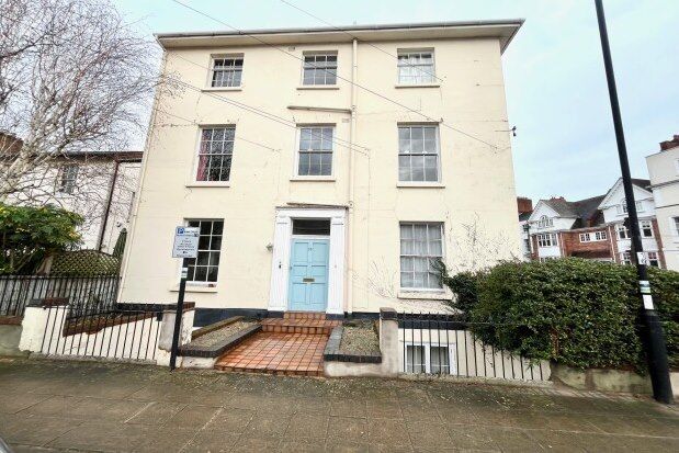 1 bed flat to rent in 13 Portland Place East, Leamington Spa CV32, £825 pcm
