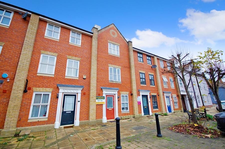 4 bed town house to rent in Hesper Road, Colchester CO2, £1,800 pcm