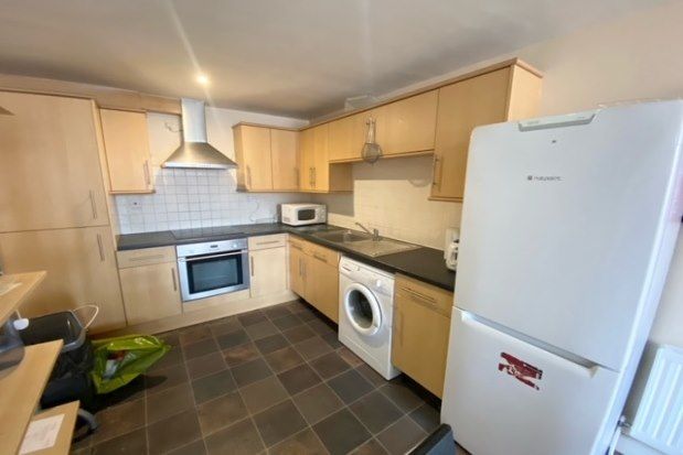 6 bed flat to rent in Benton Road, Newcastle Upon Tyne NE7, £2,210 pcm