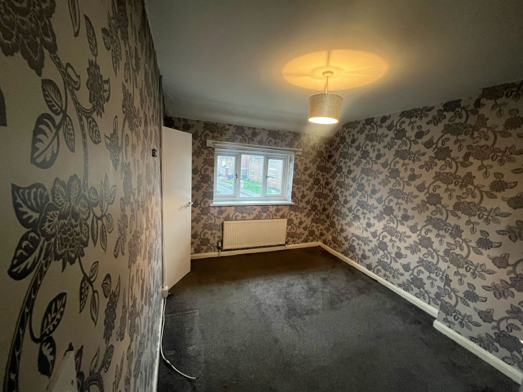 3 bed property to rent in Renton Road, Wolverhampton WV10, £1,000 pcm