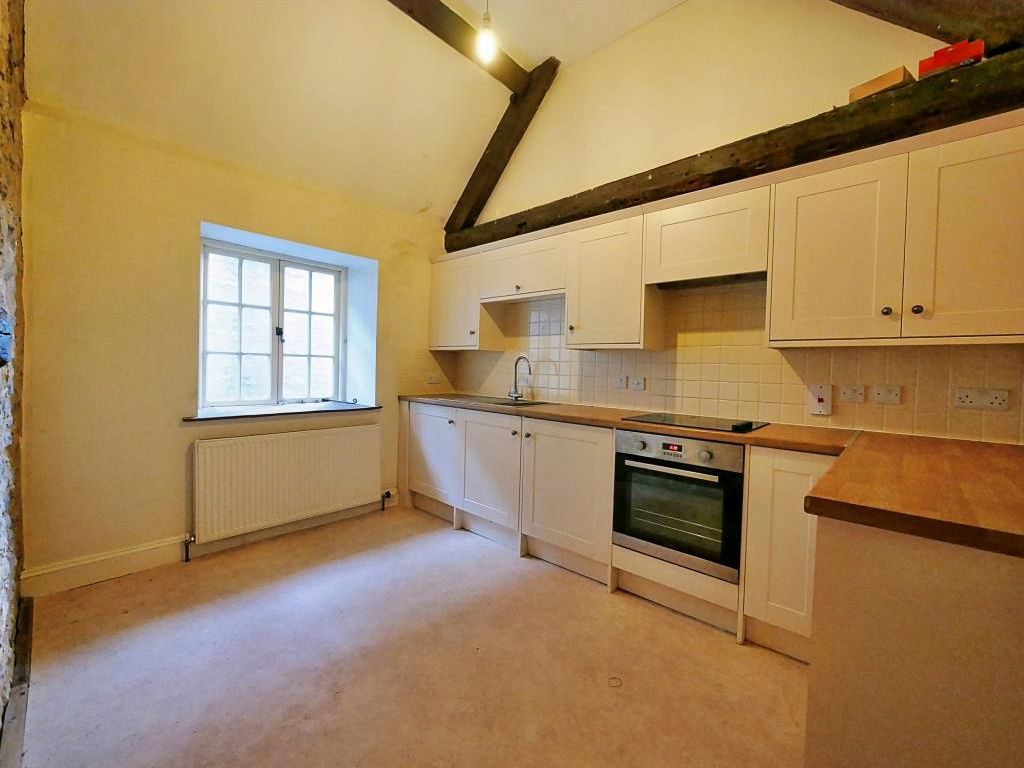 1 bed terraced house to rent in Black Jack Street, Cirencester GL7, £725 pcm
