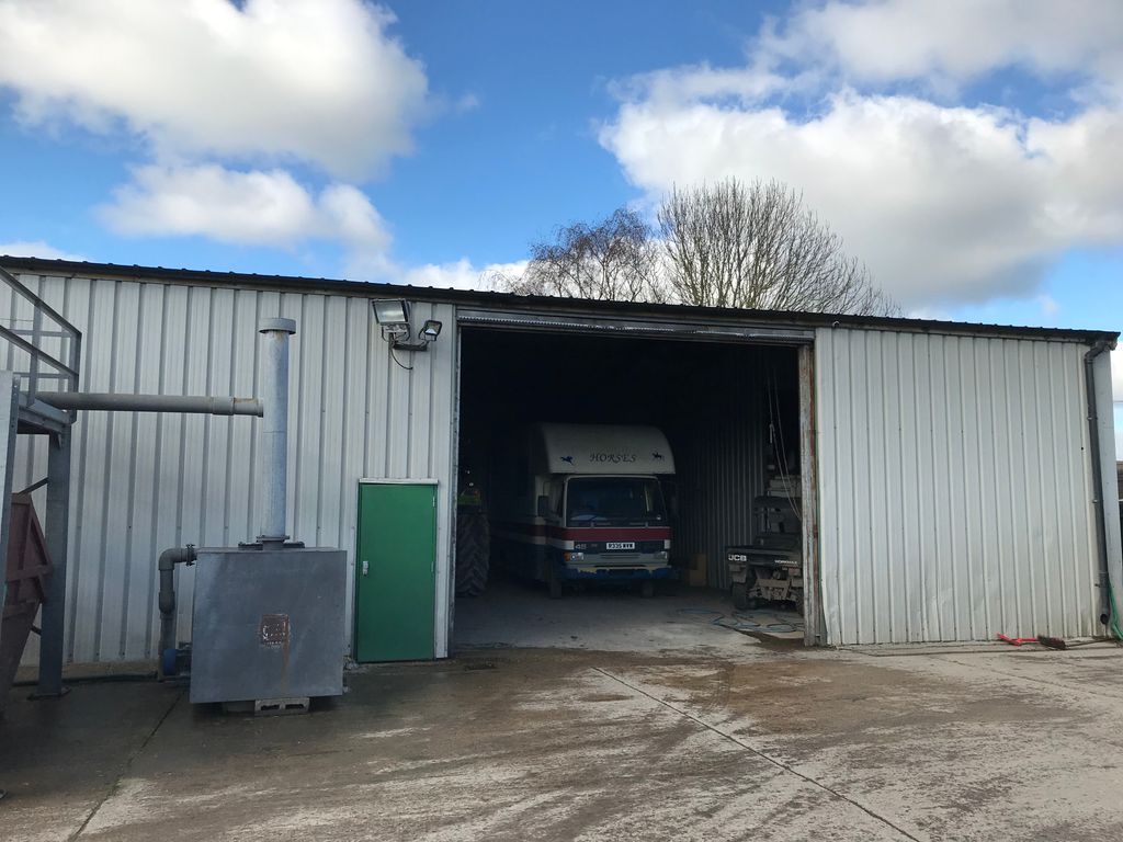 Industrial to let in Station Road, Meldreth SG8, Non quoting