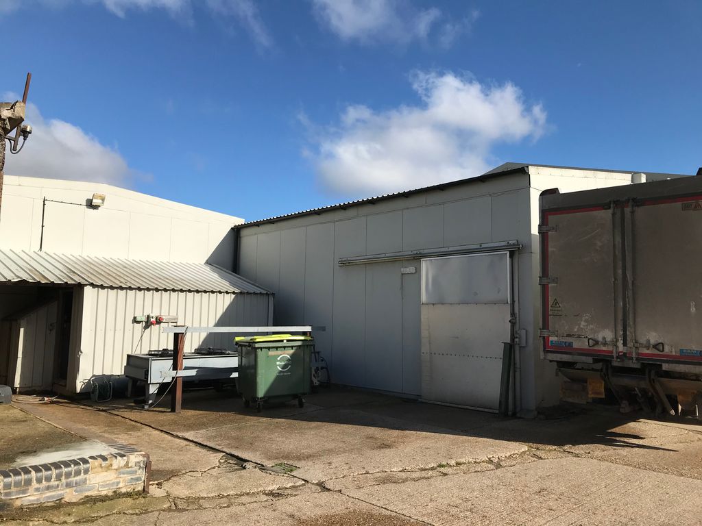 Industrial to let in Station Road, Meldreth SG8, Non quoting