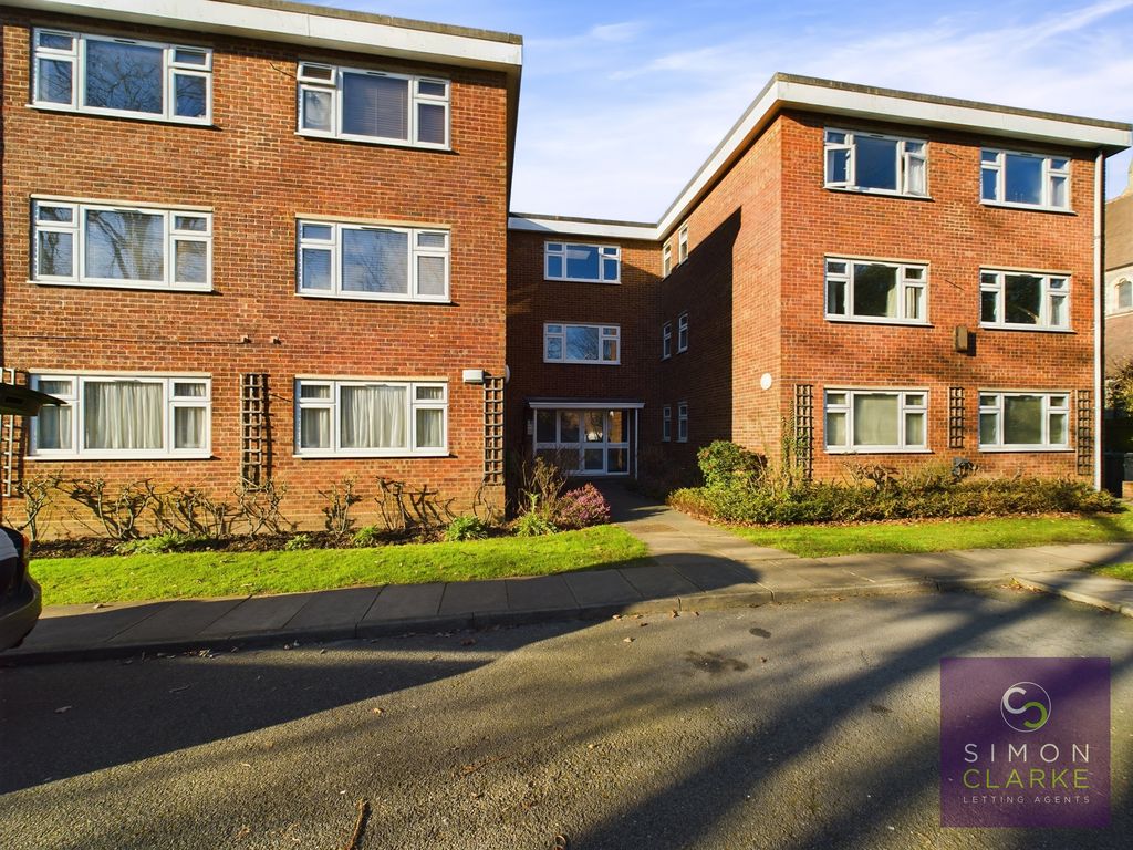 2 bed flat to rent in Cameron Close, Whetstone N20, £1,700 pcm