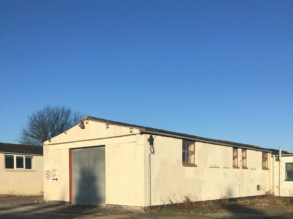 Industrial to let in Bryn Lane, Bowling Bank, Wrexham LL13, Non quoting