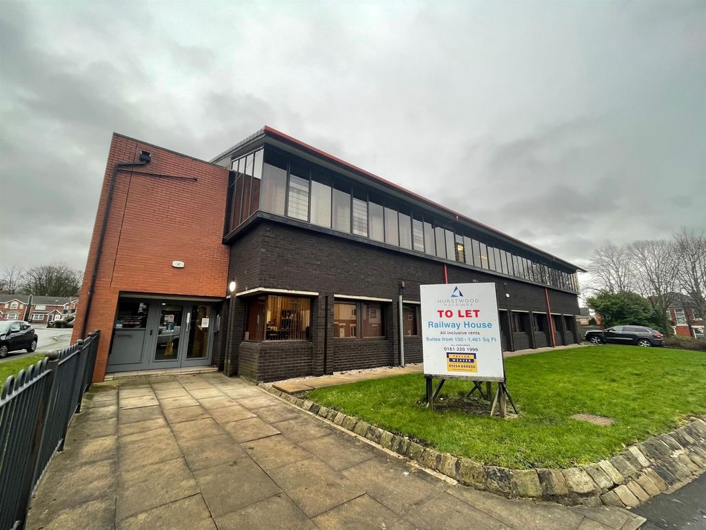 Office to let in Railway House, 60 Railway Road, Chorley PR6, £3,000 pa
