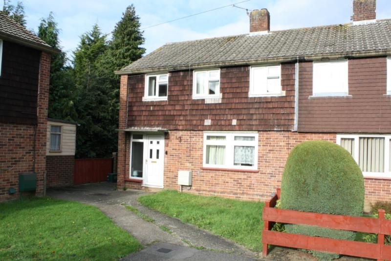 5 bed end terrace house to rent in Pond Meadow, Guildford GU2, £2,600 pcm