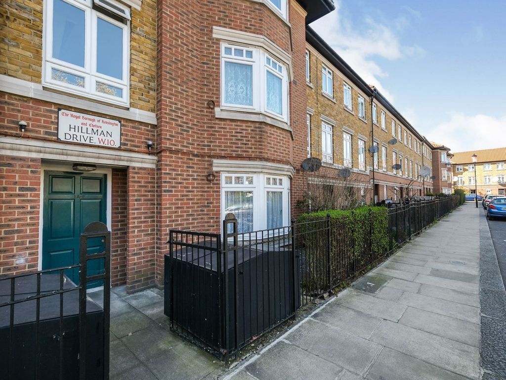 2 bed flat for sale in Hillman Drive, London W10, £485,500