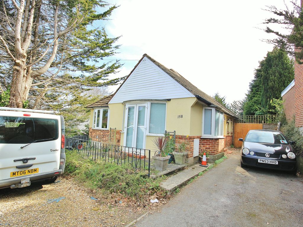 3 bed flat for sale in Alder Road, Parkstone, Poole BH12, £325,000