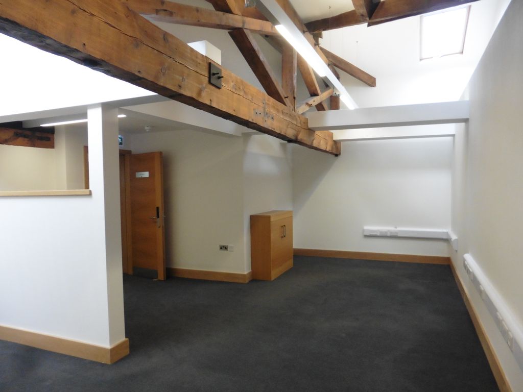 Office to let in Water Street, Skipton BD23, Non quoting