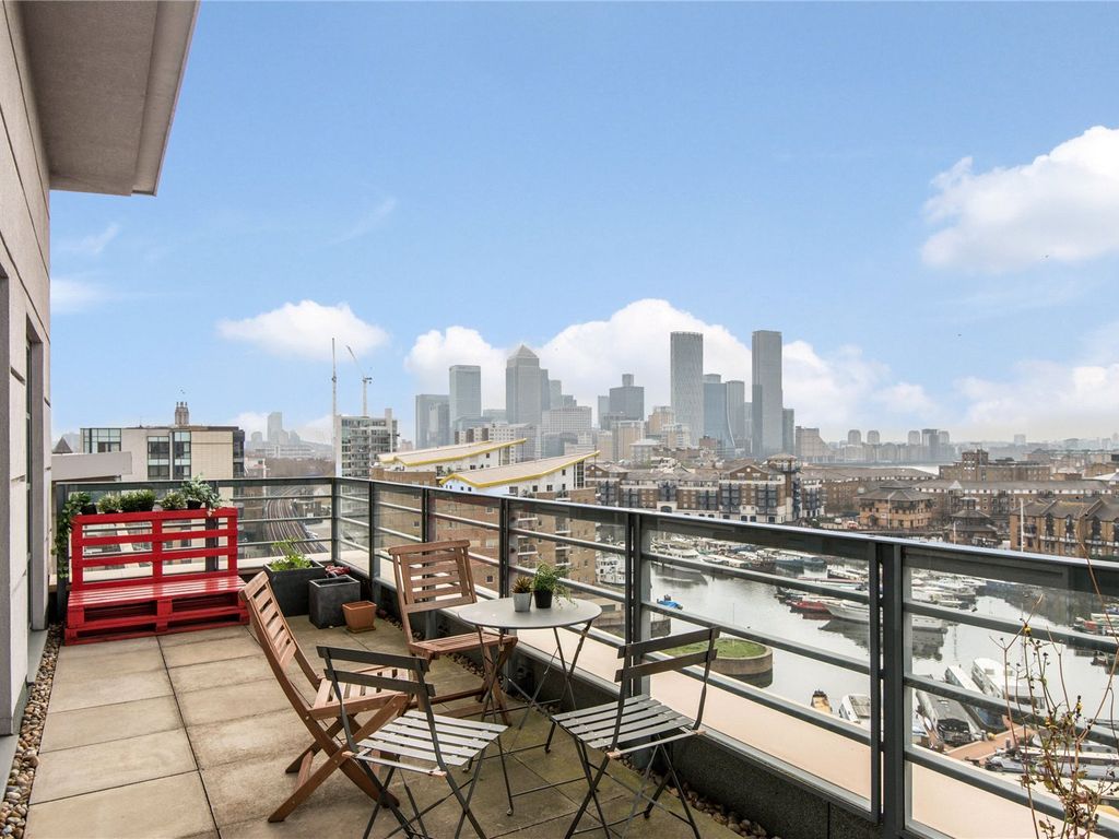 3 bed flat for sale in Limehouse Basin, 594 Commercial Road E14, £1,100,000