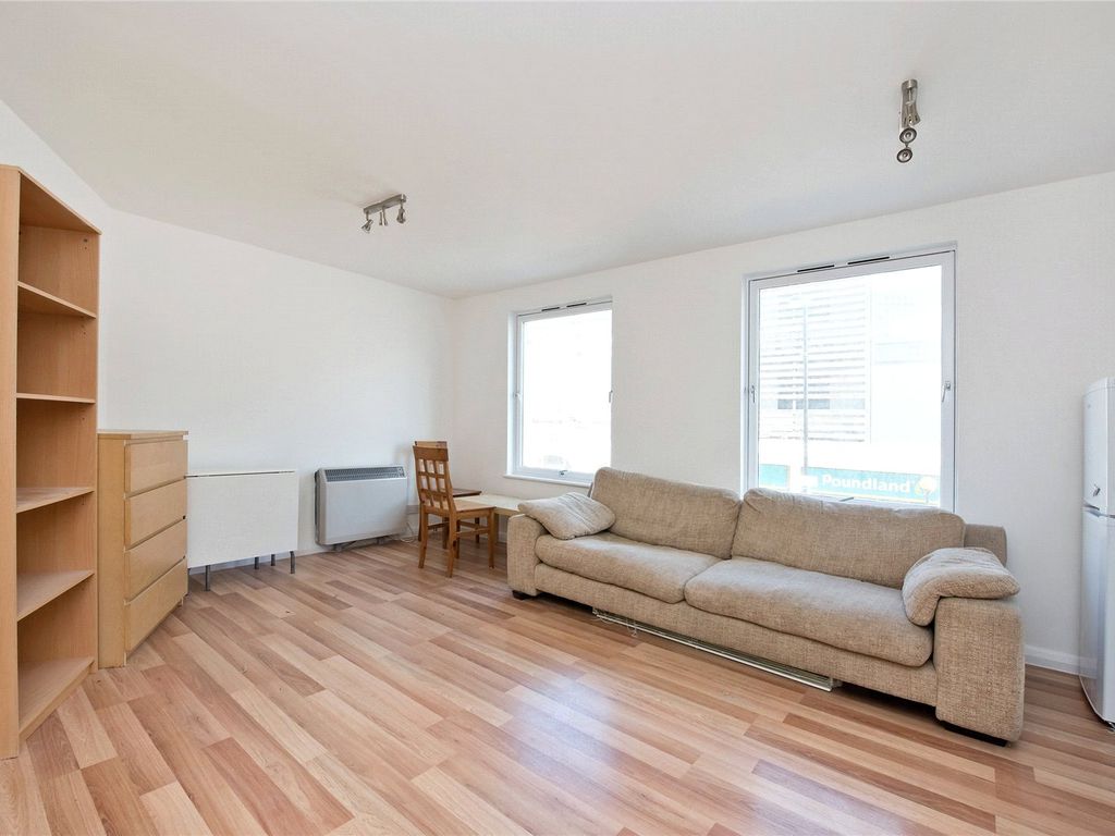 1 bed flat for sale in Deptford High Street, Deptford, London SE8, £240,000
