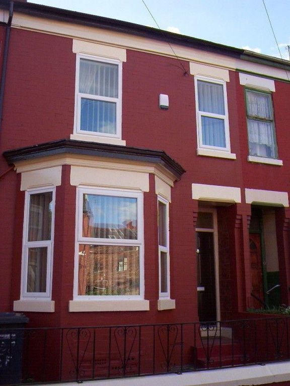 4 bed terraced house to rent in Acomb Street, Manchester M15, £2,125 pcm