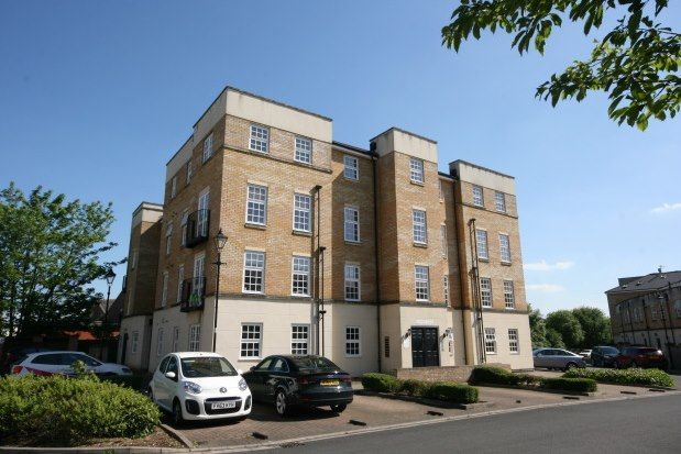 1 bed flat to rent in Bishopfields Cloisters, York YO26, £925 pcm