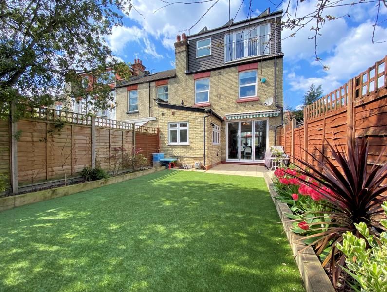 4 bed semi-detached house for sale in Holdenhurst Avenue, North Finchley N12, £900,000