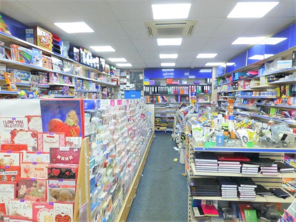 Retail premises to let in Brent Street, Hendon NW4, £20,000 pa