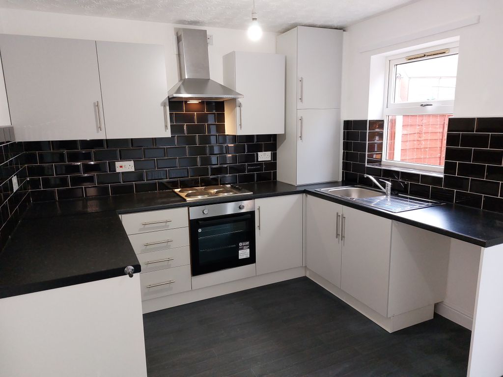 3 bed semi-detached house to rent in Cowling Street, Salford M7, £1,200 pcm
