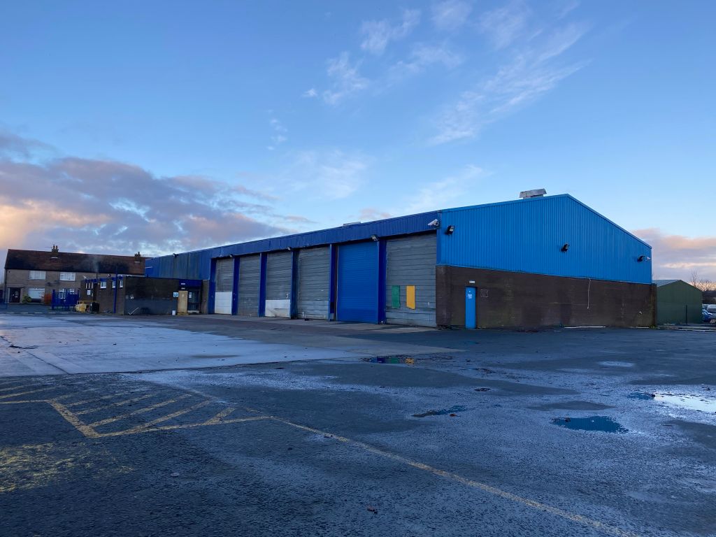 Industrial to let in North Main Street, Falkirk FK2, £74,595 pa