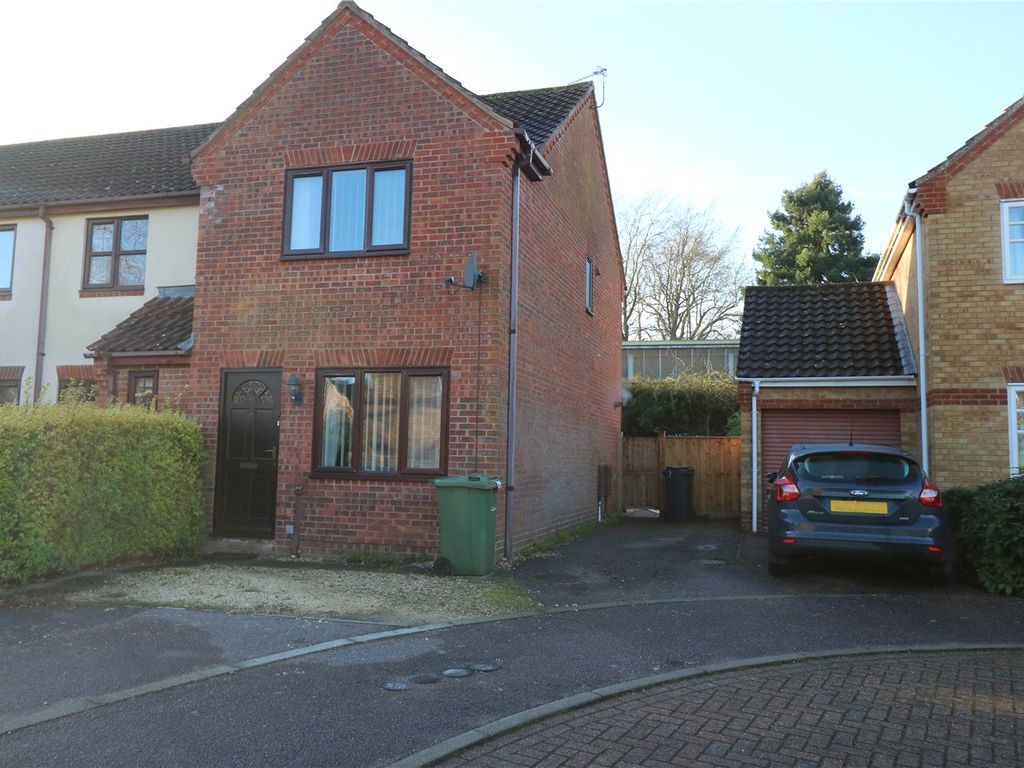 2 bed end terrace house to rent in Vulcan Close, Hethersett, Norwich, Norfolk NR9, £950 pcm