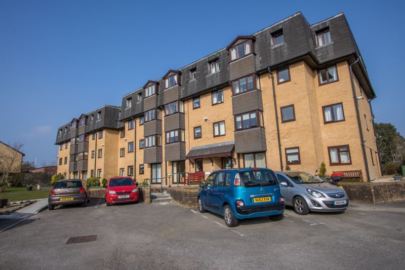 1 bed property for sale in Stanwell Road, Penarth CF64, £149,950