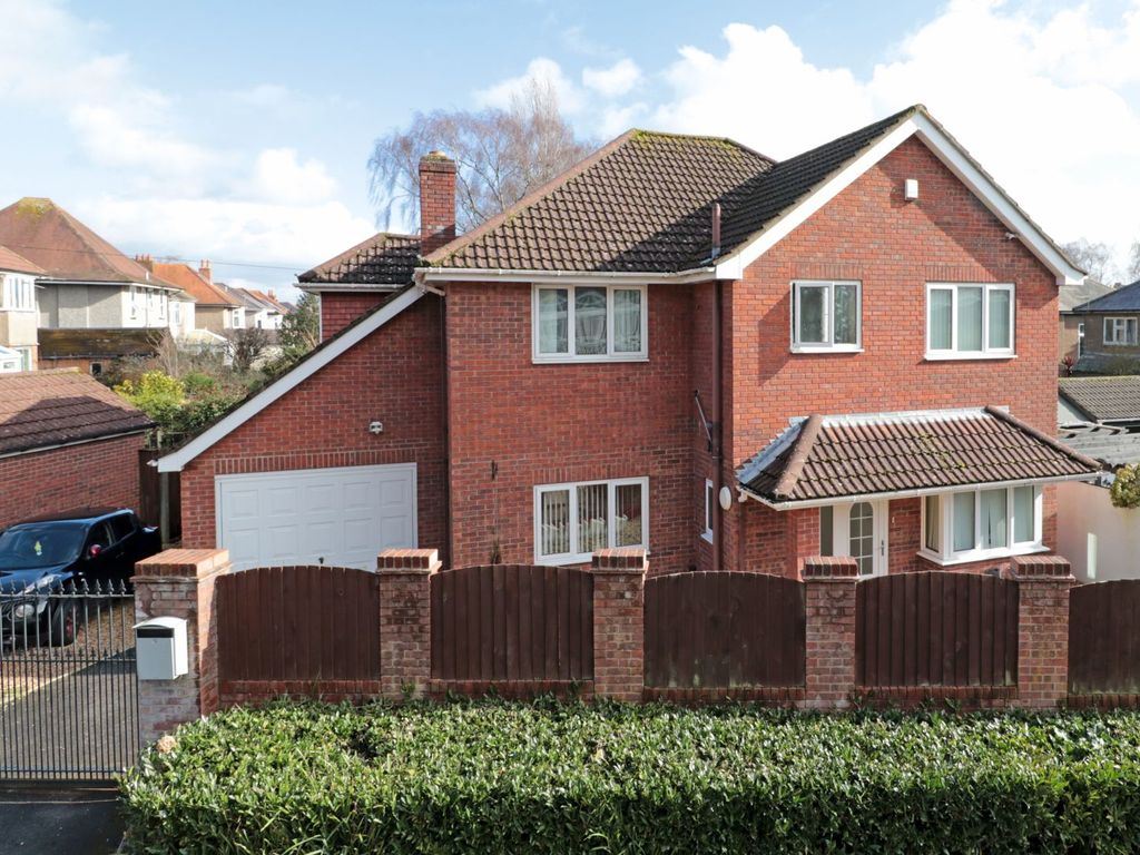 4 bed detached house for sale in Fernside Road, Bournemouth BH9, £590,000