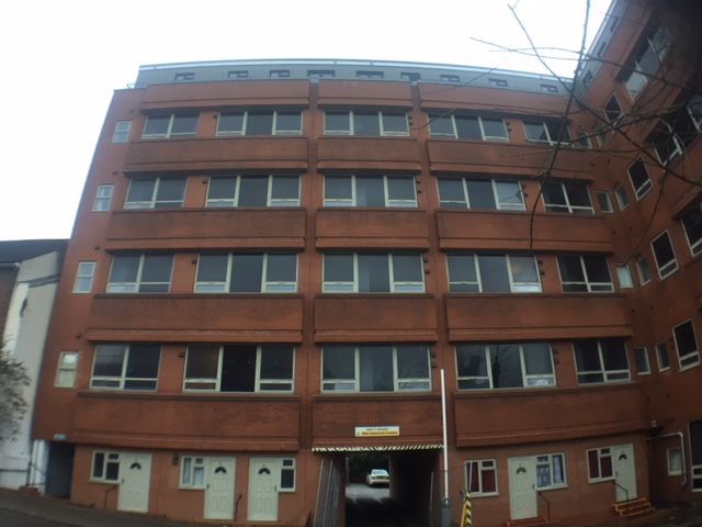 1 bed flat to rent in Stuart Street, Luton LU1, £900 pcm