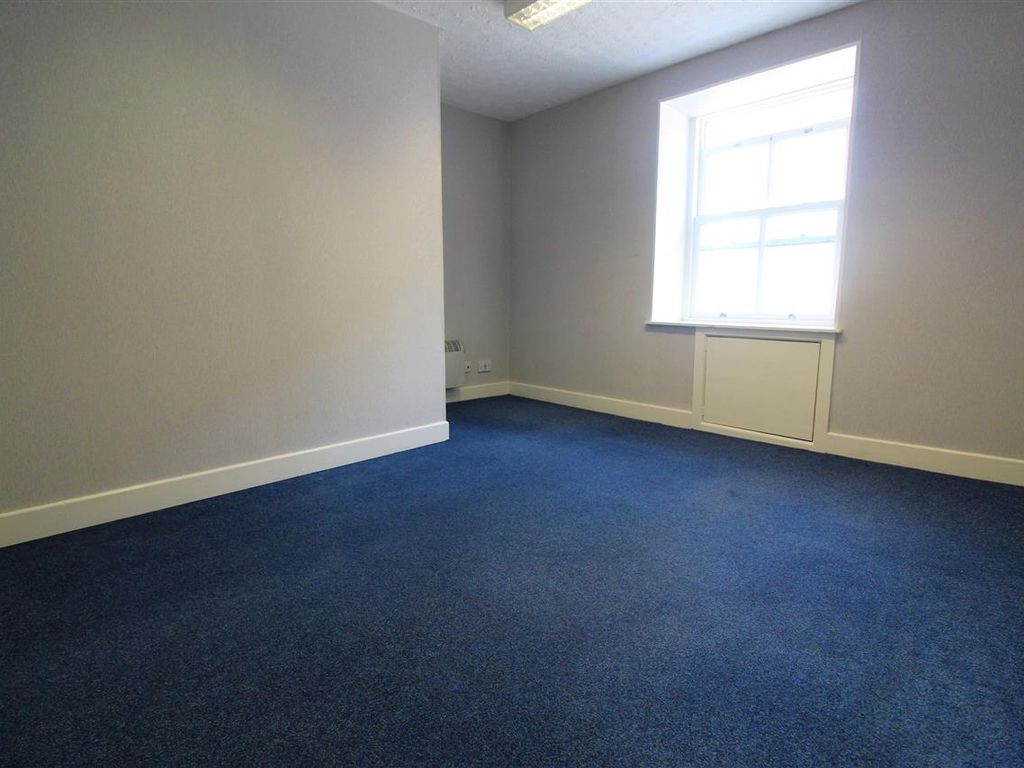 Commercial property to let in Office 1, 43 Hammerton Street, Burnley BB11, £2,400 pa