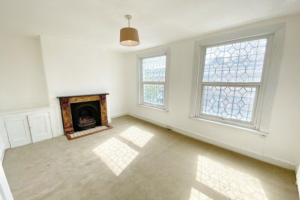 4 bed property to rent in Arrow Road, London E3, £3,400 pcm