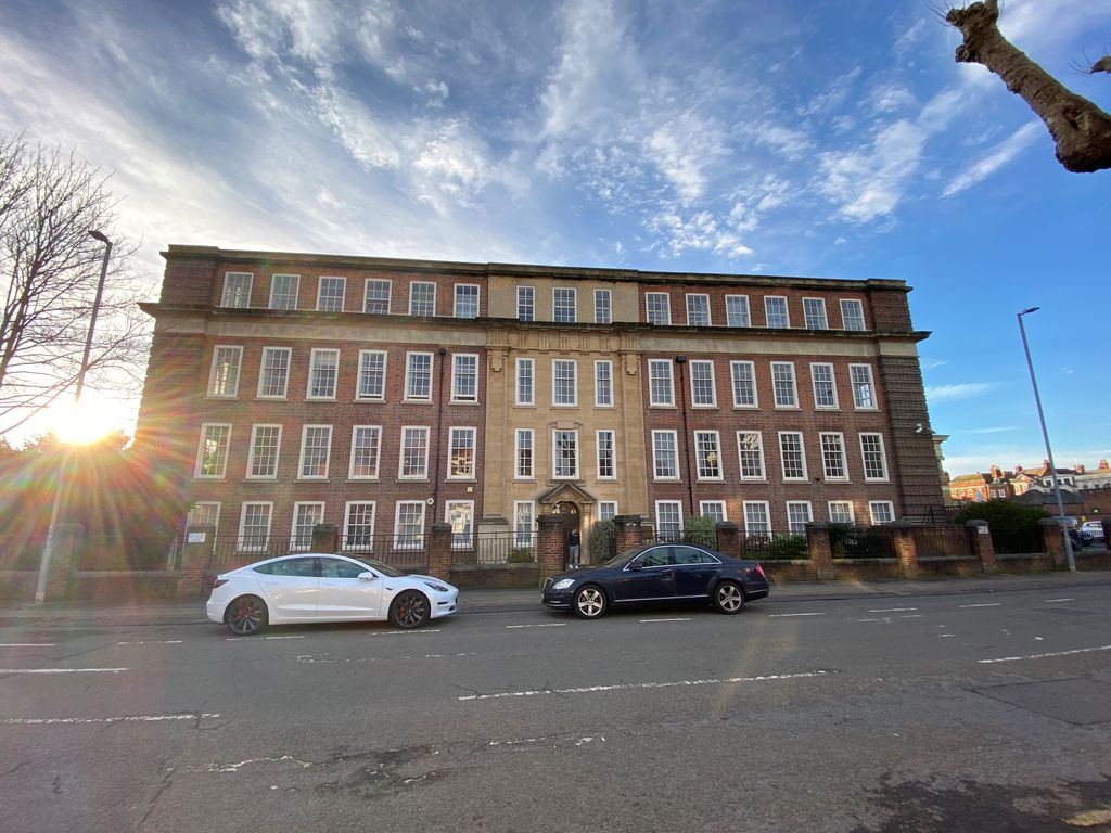 Office to let in County House, St Mary's Street, Worcester WR1, £6,360 pa