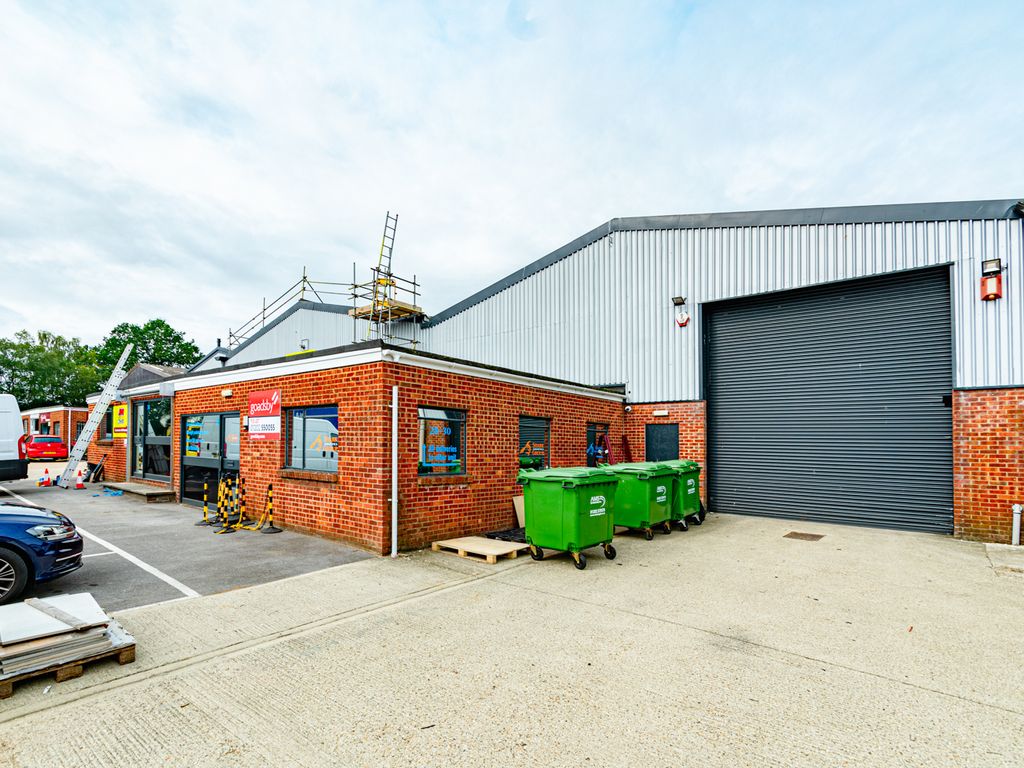 Warehouse to let in Unit 28 Haviland Road, Wimborne BH21, £50,000 pa