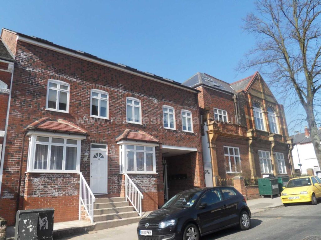3 bed flat to rent in Exeter Road, Birmingham, 2nd Floor Purpose Built Flat B29, £520 pppm