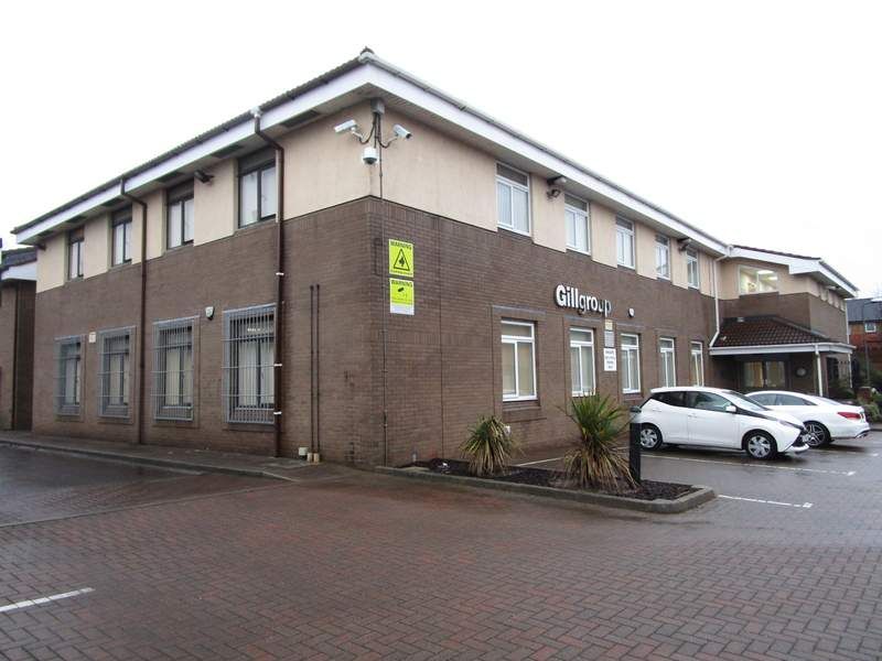 Office to let in First Floor Gill House 140 Holyhead Road, West Bromwich B21, Non quoting