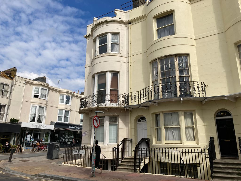 Office to let in Room 10, 21 Regency Square, Brighton BN1, £4,800 pa