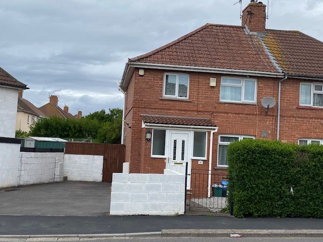 3 bed semi-detached house to rent in Leinster Avenue, Knowle, Bristol BS4, £1,350 pcm