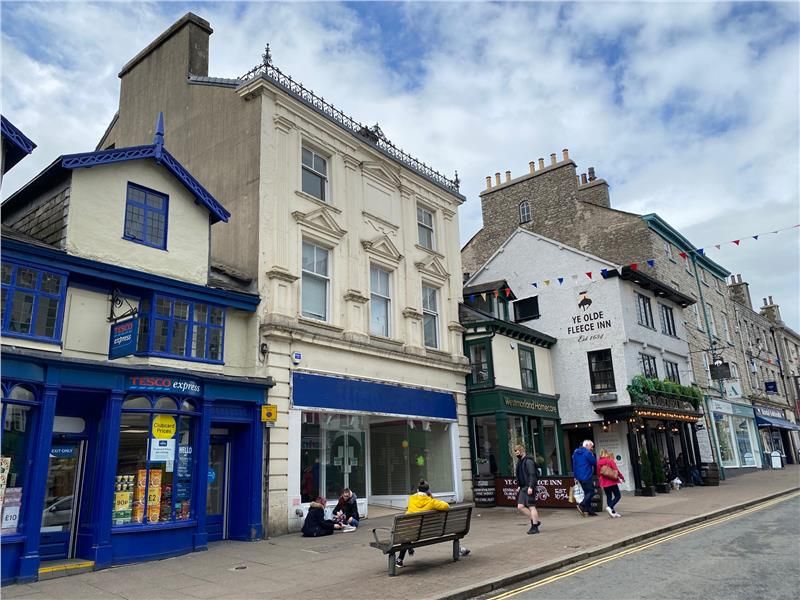 Retail premises to let in 22 Highgate, Kendal, Cumbria LA9, £45,000 pa